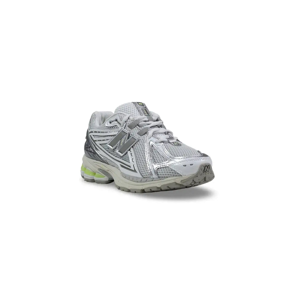 Sneakers New Balance Uomo Grigio: Comfort e Stile per Ogni Occasione - AbbiMar